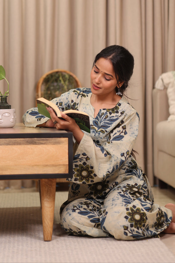 Mitti Phool Kurta Set